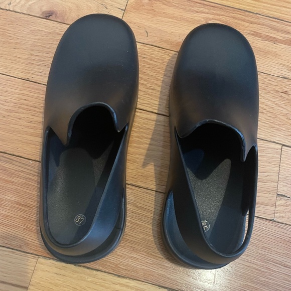 Rainy black rubber clogs - Picture 2 of 4